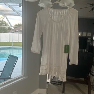 NEW with tags XS long sleeve shirt. Resort white.